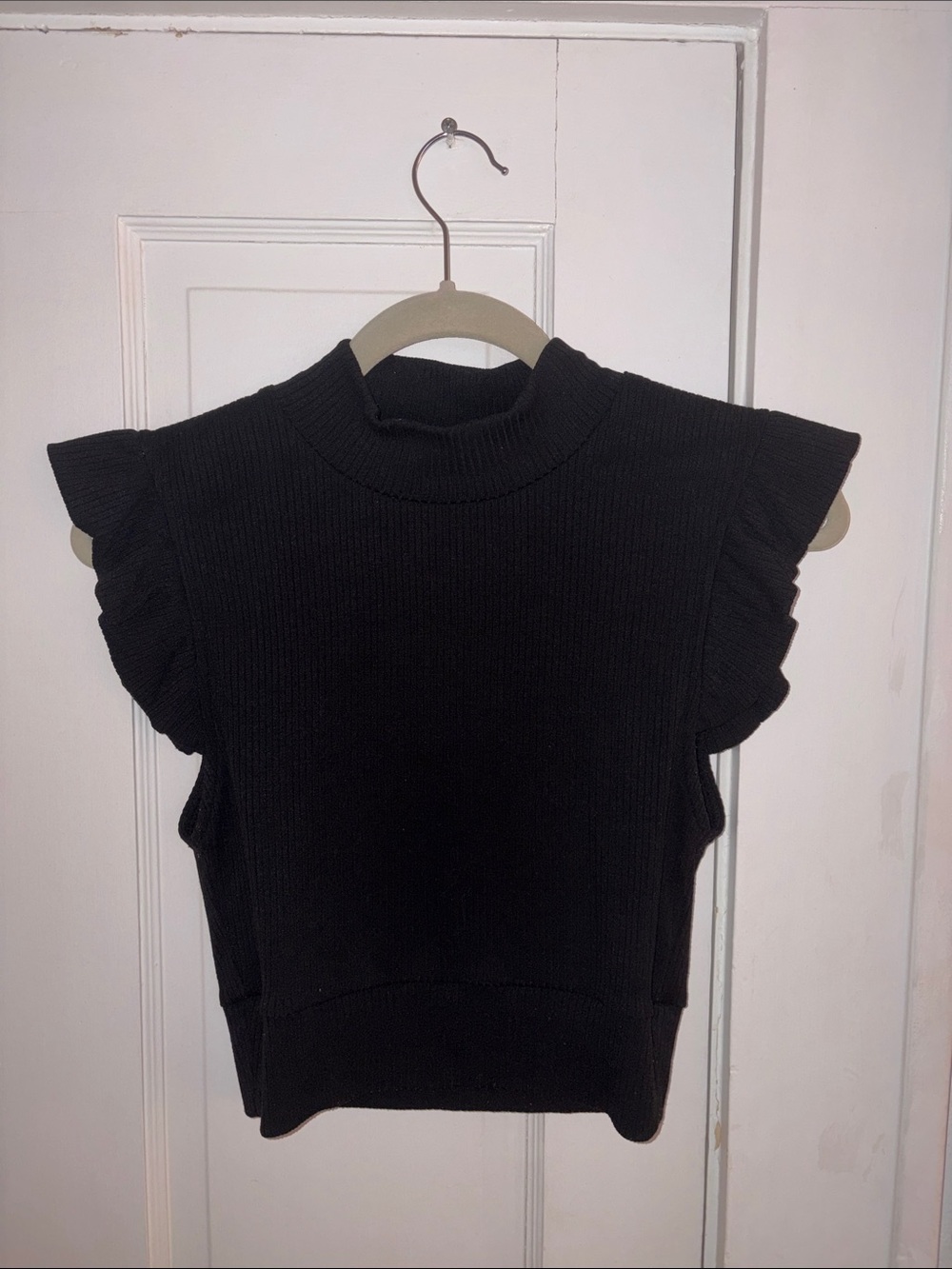 Storia Black Ruffle Sleeve Top
